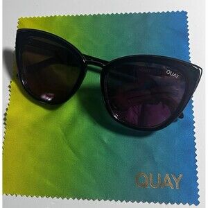 Quay Women’s Honey Cat Eye Oversized Sunglasses Case & Dust Cloth